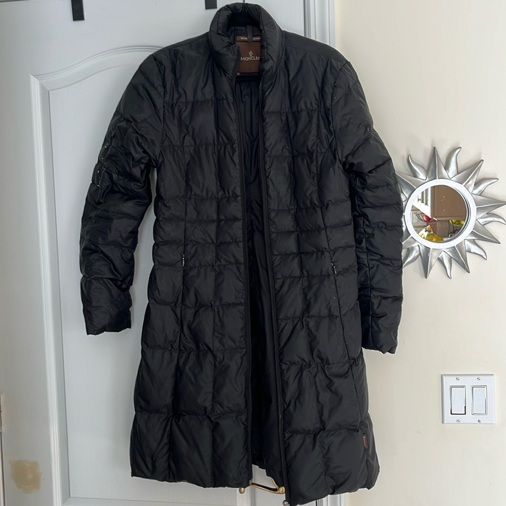 MONCLER LADIES BLACK QUARTER LENGTH JACKET-M—PLEASE READ
